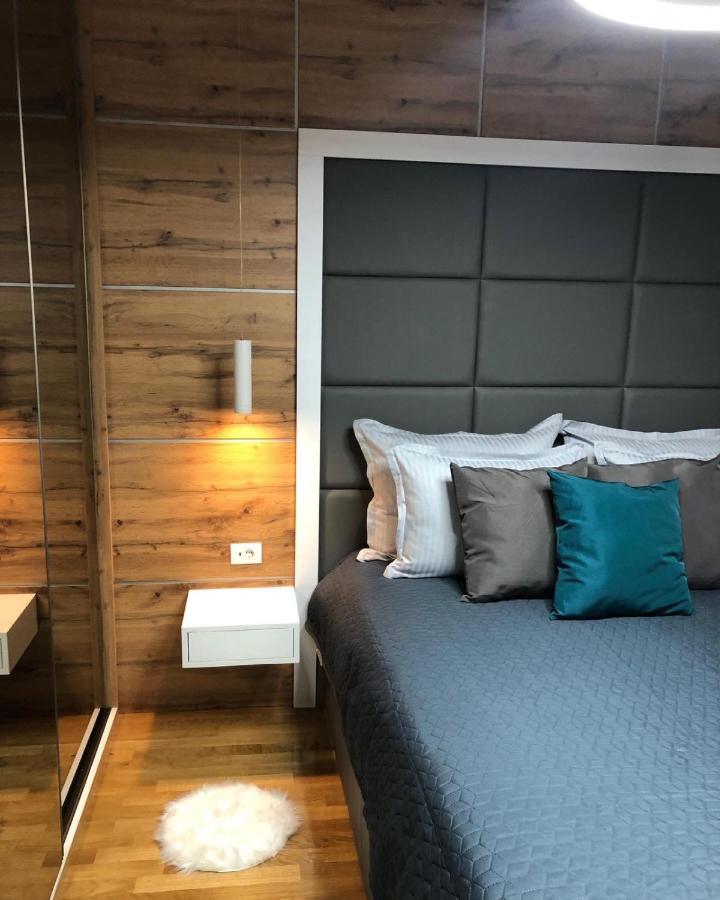 Lux Apartman 33 Крагуевац Екстериор снимка