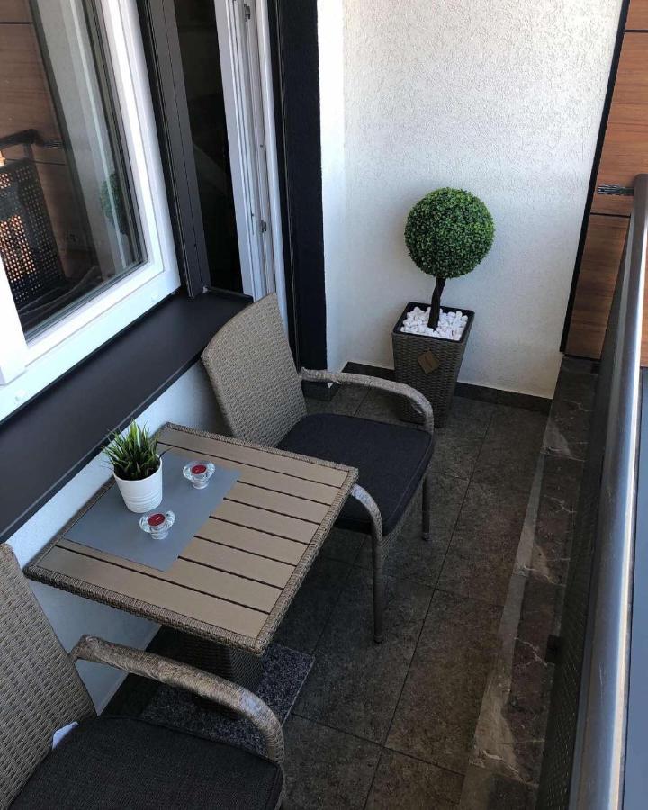 Lux Apartman 33 Крагуевац Екстериор снимка