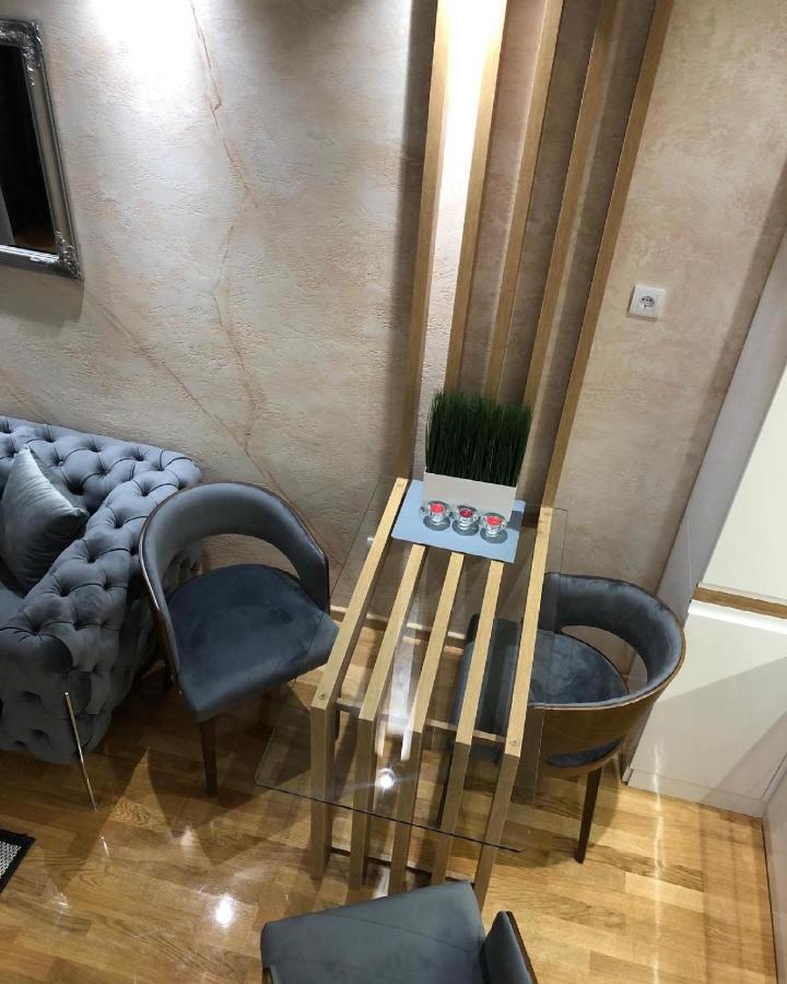 Lux Apartman 33 Крагуевац Екстериор снимка