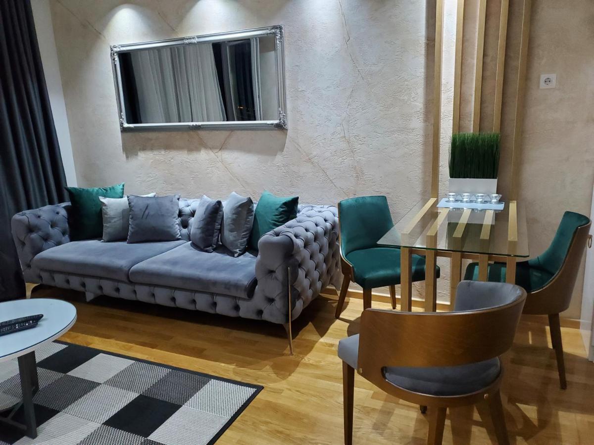 Lux Apartman 33 Крагуевац Екстериор снимка