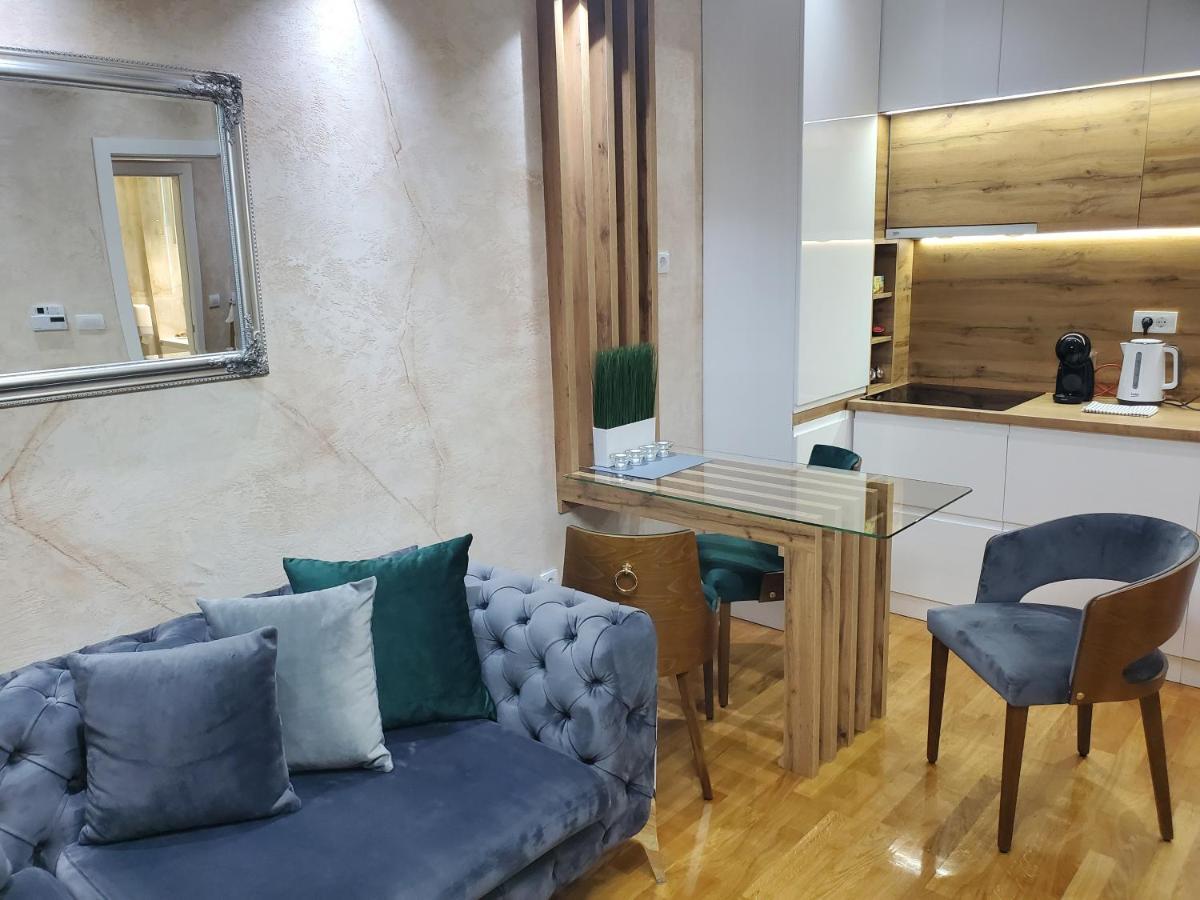 Lux Apartman 33 Крагуевац Екстериор снимка